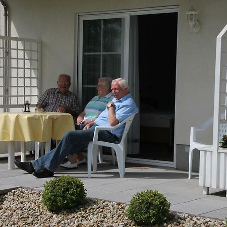 Hotel Wein- und Gästehaus Binz-Meyer Lieser Exterior foto