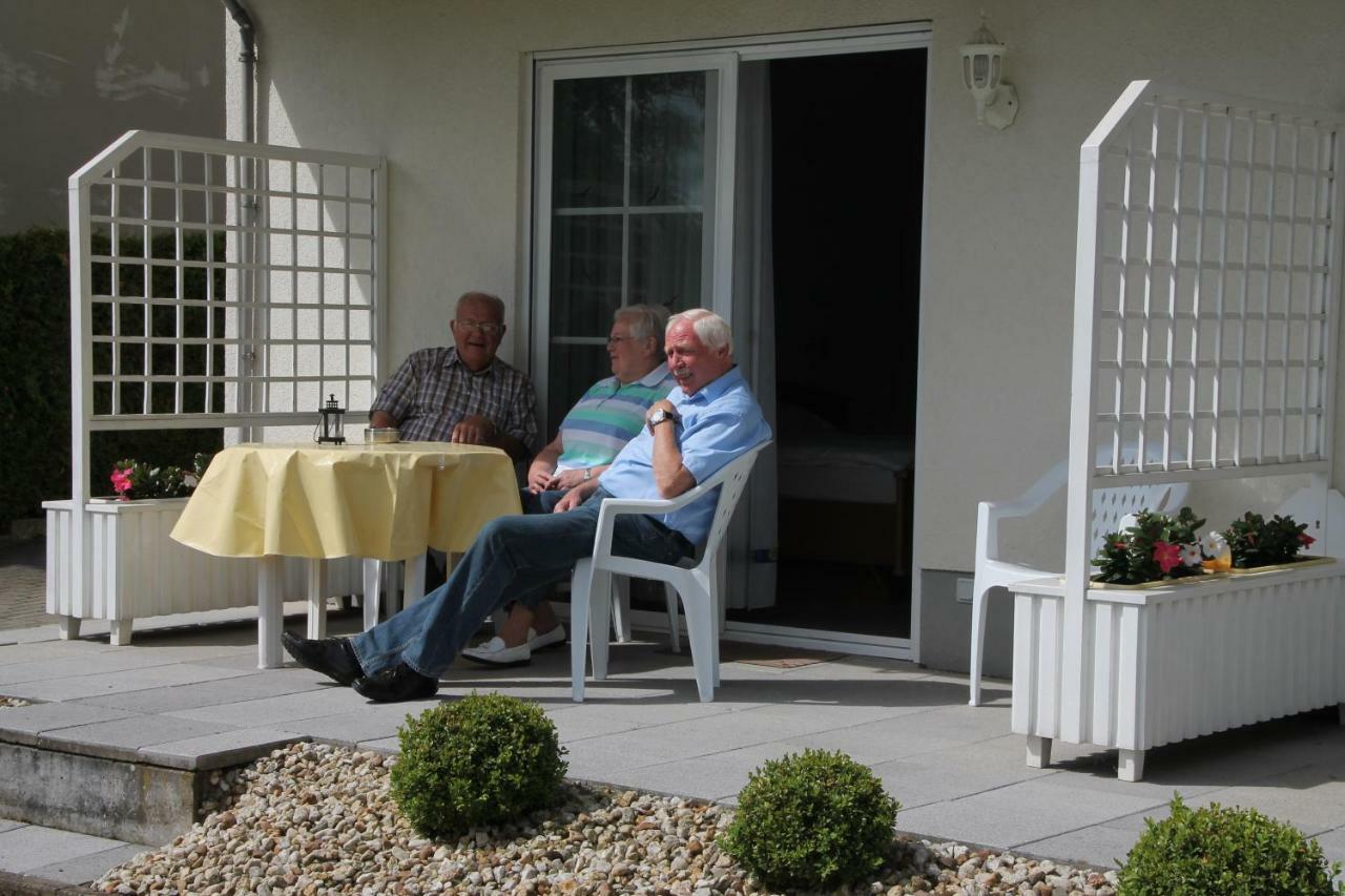 Hotel Wein- und Gästehaus Binz-Meyer Lieser Exterior foto